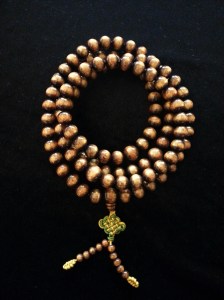 108粒金珊瑚佛珠