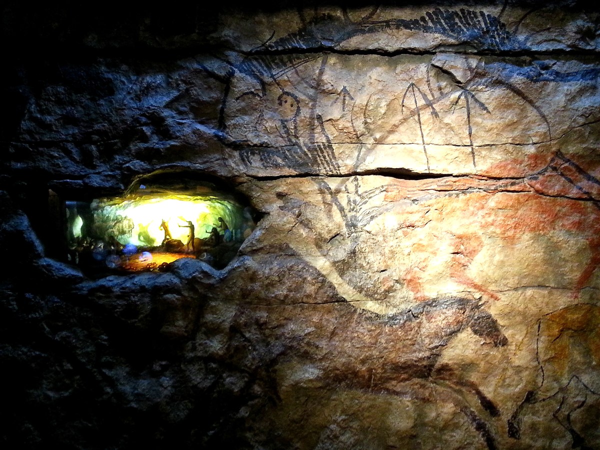 生命循環之生老病死－洞穴壁畫