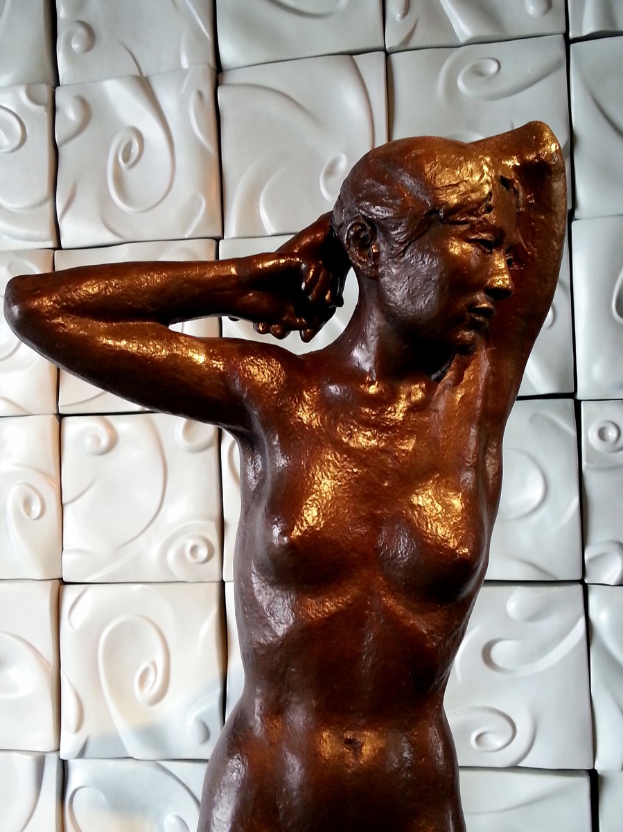 富貴三義館-許維忠之銅雕 〝 佇立〞